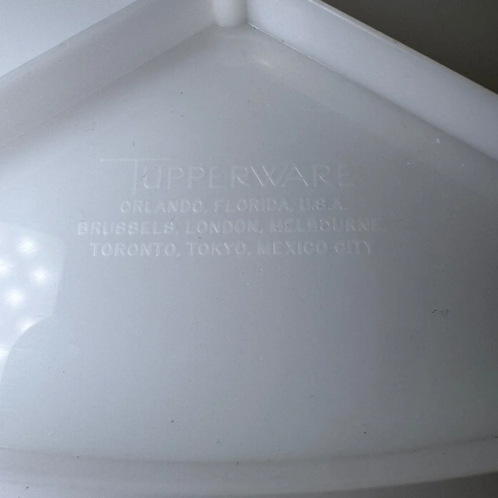 Vintage Tupperware Rectangular Cake Taker Carrier White Sheer Lid 622 623 USA